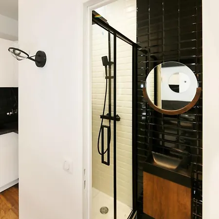 Proche Des Celebres Puces De 4p Apartment Paris