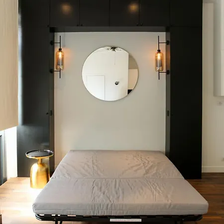 Apartment Proche Des Celebres Puces De 4p Paris